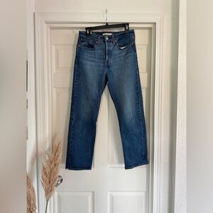 Levi’s Wedgie Straight Jeans, Size 28, Medium Wash